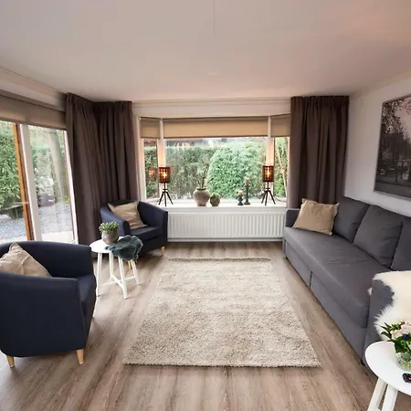 Veluwe Chalet בית נופש הארדרוייק